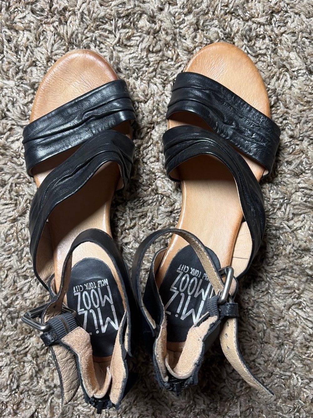 Miz Mooz Cassie Women’s 39 US 8.5-9 Black Leather Strappy Ankle Sandals